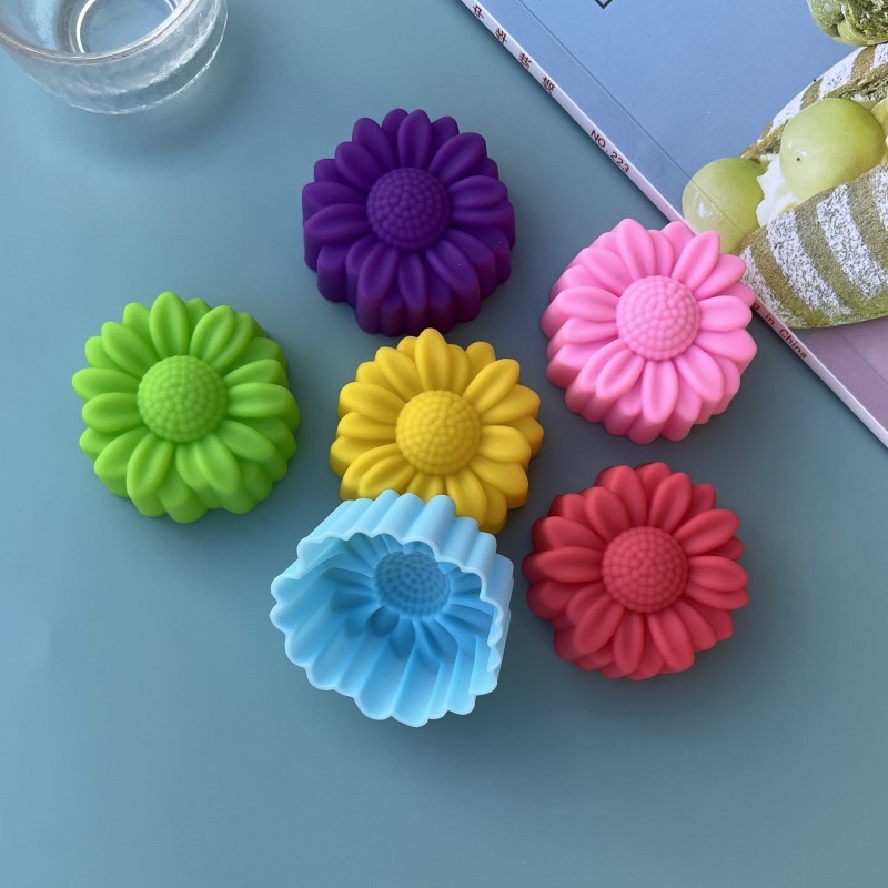 6 Pcs Set Non-Stick Flower Des - Melt Pour Soap Base review and price